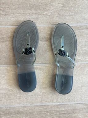 Karl Lagerfeld Paris Women's Wylda transparent jelly thong sandal